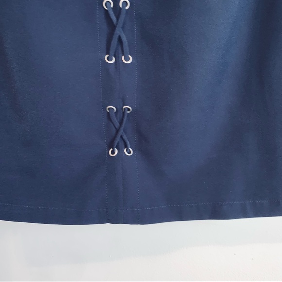 Skies are Blue Navy Grommet Lace Up Front Dress Size Large - Picture 5 of 9